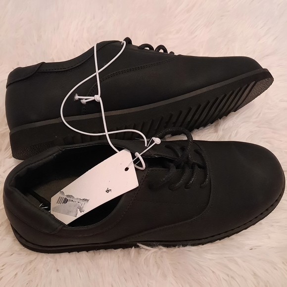 Cat & Jack Shoes - Picture 2 of 4